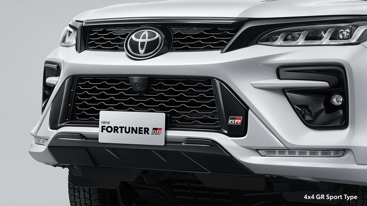 eksterior toyota fortuner